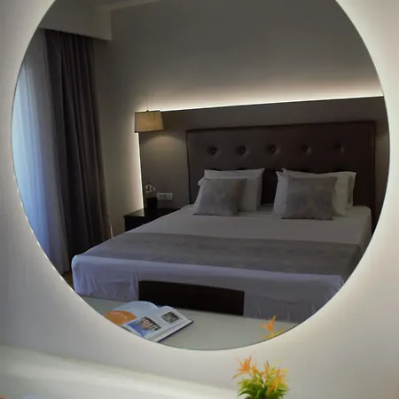 Apartahotel Oscar 3*
