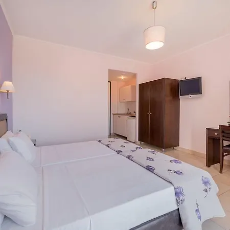 Oscar Apartmanhotel Laganász