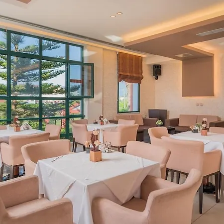 Aparthotel Oscar 3*