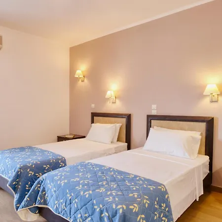 Oscar Aparthotel 3*