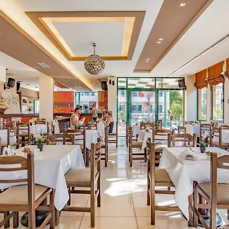 Oscar Aparthotel 3*