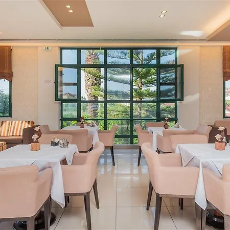 Apartahotel Oscar Laganas