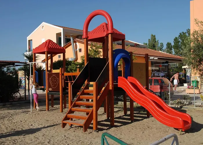 Ξενοδοχείο με διαμερίσματα Oscar Λαγανάς