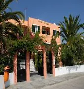 Oscar Aparthotel 3*
